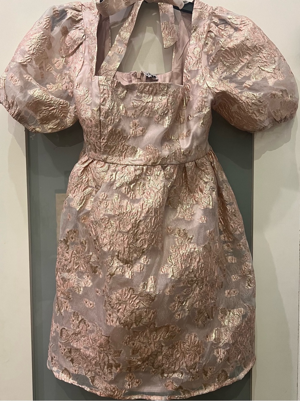 Fashion Nova ' Pink Metallic Brocade Puff-Sleeve Dress Size M